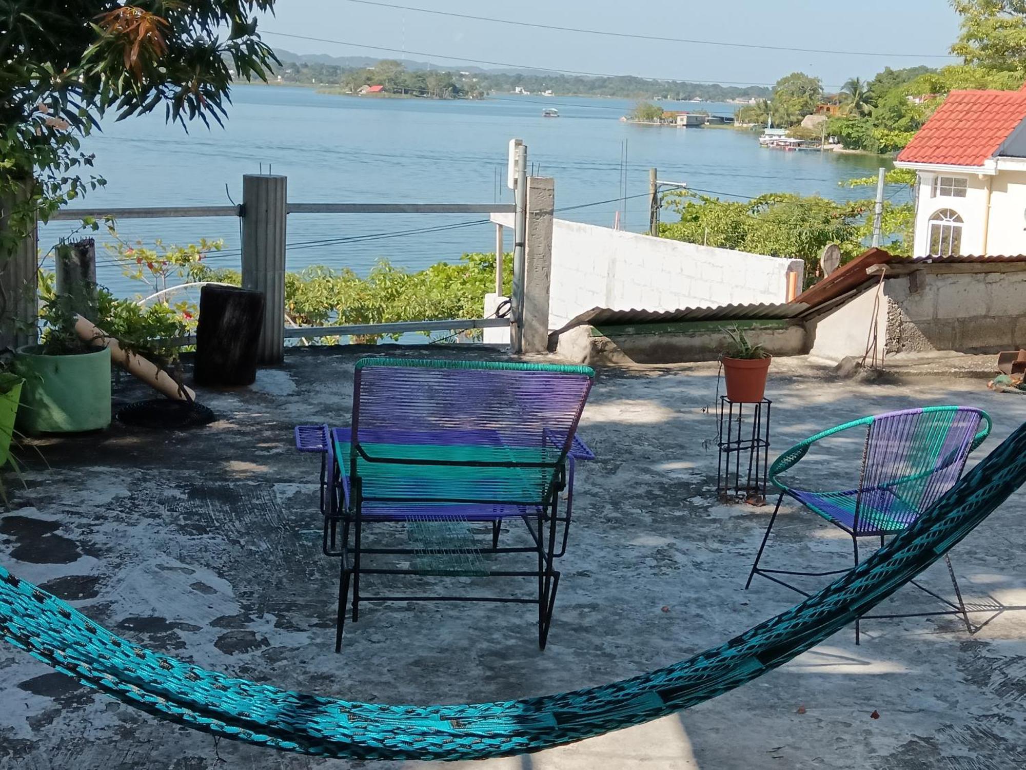 Ferienwohnung Casa Zoila Hospedaje Frente Al Lago Lakefront Lodging Flores Exterior foto